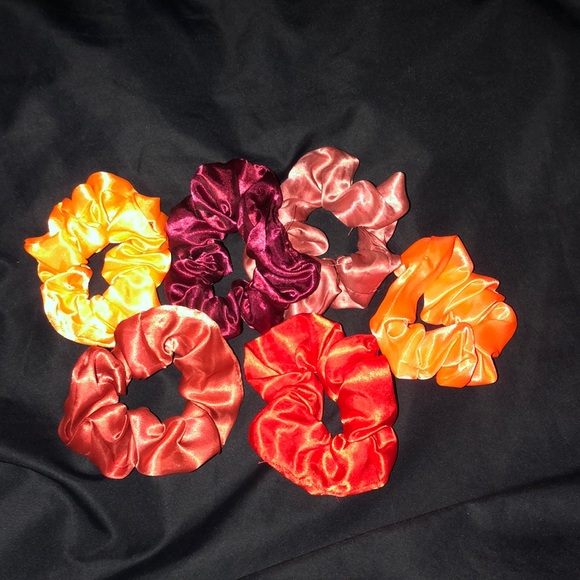 6 Red & Orange Scrunchies - Picture 1 of 1